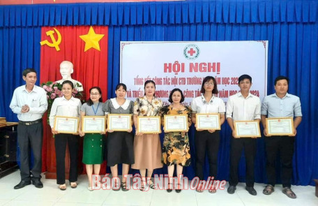 Công tác Chữ thập đỏ trường học thành phố Tây Ninh ngày càng được nâng cao