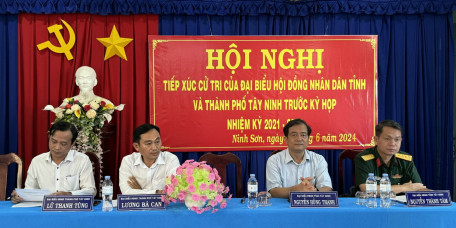Đại biểu HĐND tỉnh, thành phố tiếp xúc cử tri phường Ninh Sơn