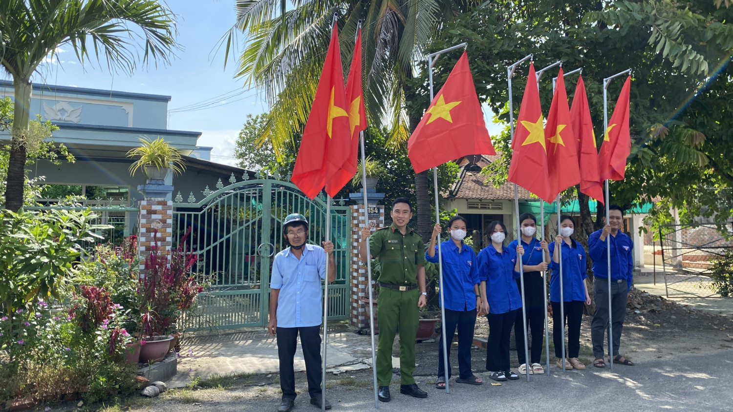 Triển khai thực hiện “ Tuyến đường cờ Tổ quốc”