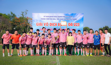 Phường Ninh Sơn tiếp tục bảo vệ thành công chức vô địch giải bóng đá U23 Thành phố năm 2024