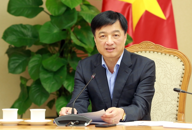 Thứ trưởng Bộ Công an Nguyễn Duy Ngọc kiến nghị lựa chọn một địa phương làm mẫu hoàn chỉnh trong việc cung cấp tất cả các TTHC, dịch vụ công không yêu cầu sổ hộ khẩu, sổ tạm trú giấy - Ảnh: VGP/Minh Khôi